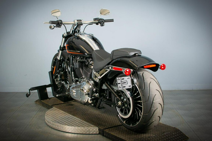 2023 Harley-Davidson Breakout