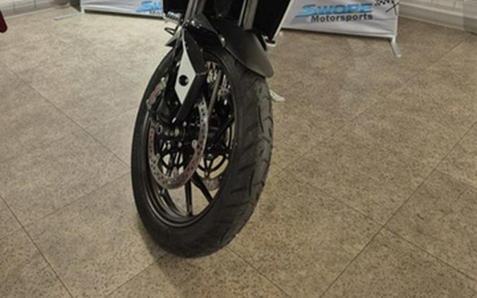 2025 Triumph Tiger 900 GT Pro Snowdonia White / Sapphire Black