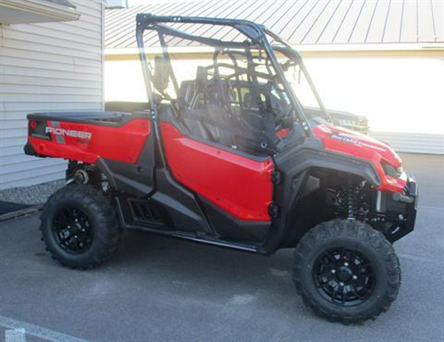 2023 Honda Pioneer 1000 Deluxe