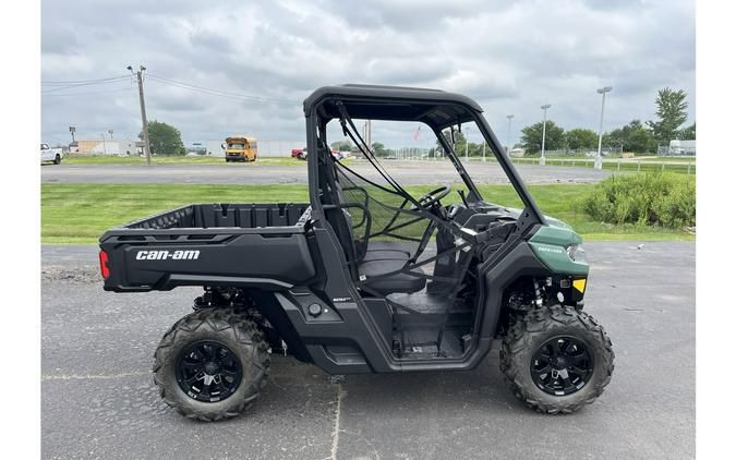 2025 Can-Am SSV DEF DPS 62 HD7 GN 25