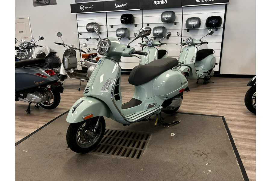 2024 Vespa GTS 300