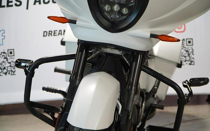 2016 Victory Motorcycles® Cross Country® Suede Pearl White