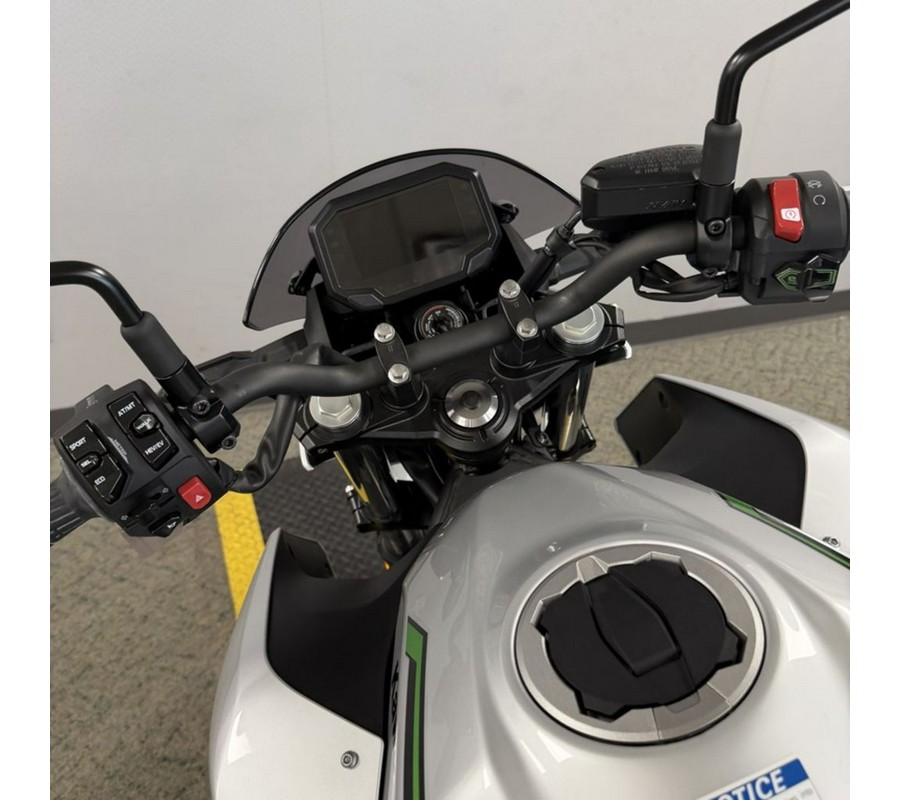 2024 Kawasaki Z7 Hybrid ABS