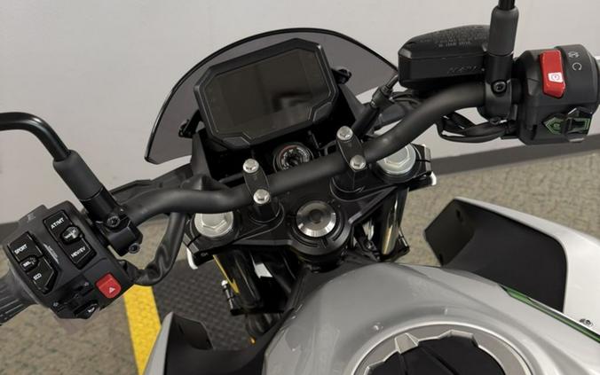 2024 Kawasaki Z7 Hybrid ABS
