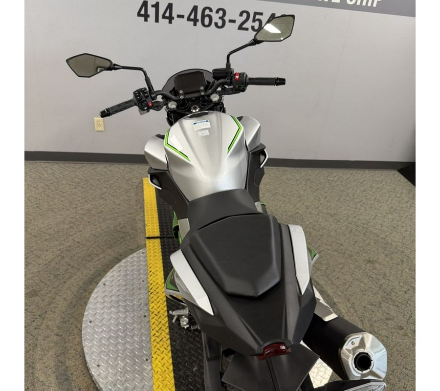 2024 Kawasaki Z7 Hybrid ABS