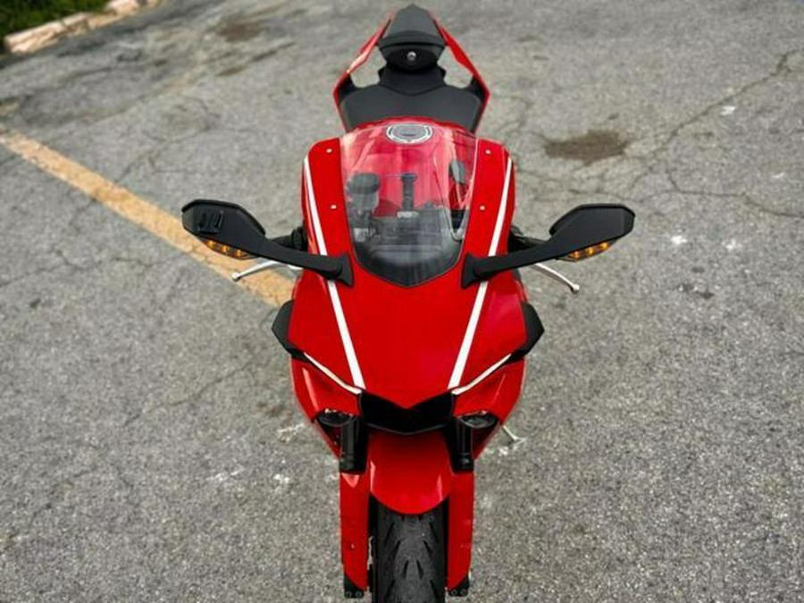 2019 Yamaha YZF-R1