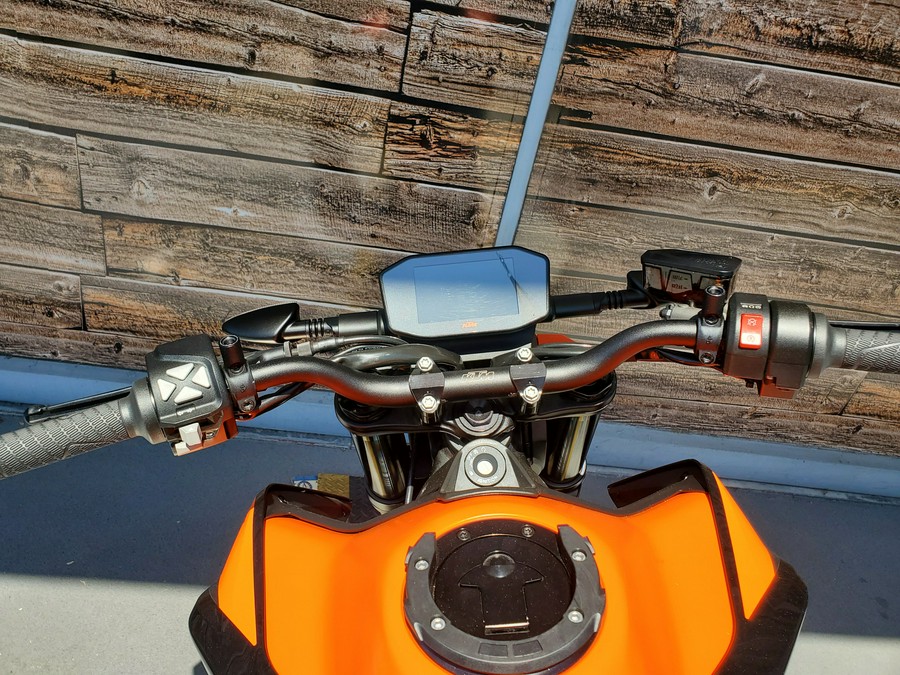 2022 KTM Duke