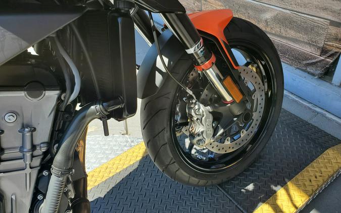 2022 KTM Duke