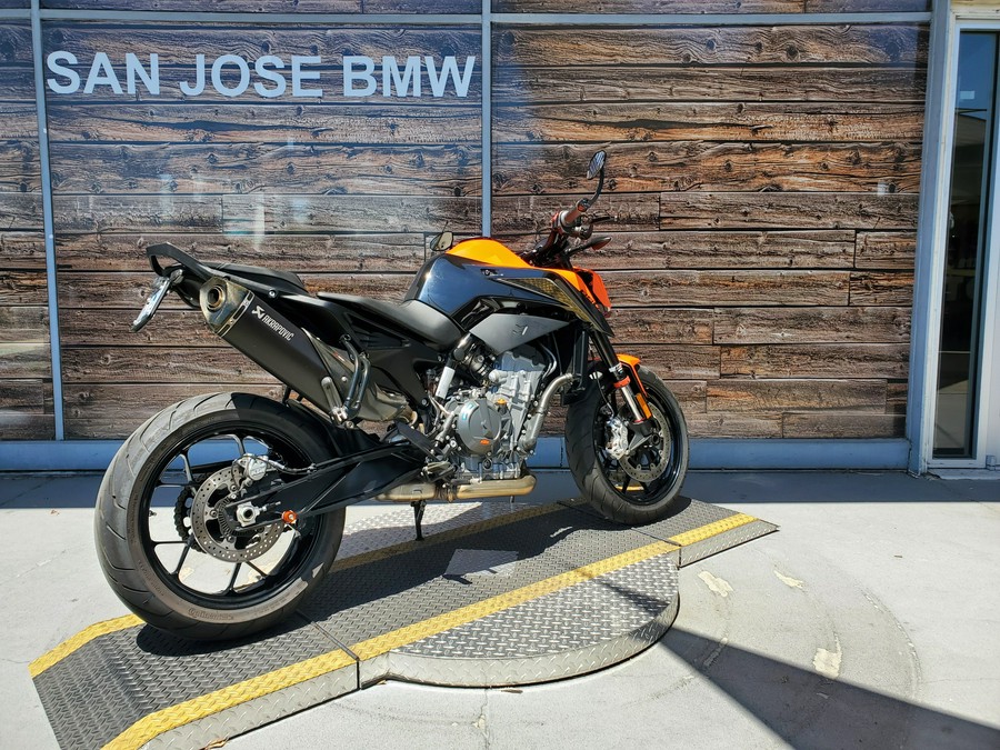 2022 KTM Duke