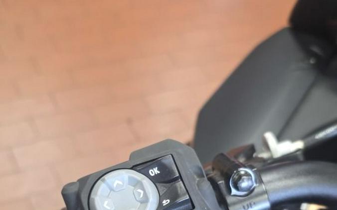 2022 Suzuki GSX-S1000GT Plus
