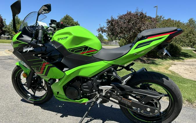 2023 Kawasaki Ninja® 400 ABS KRT Edition