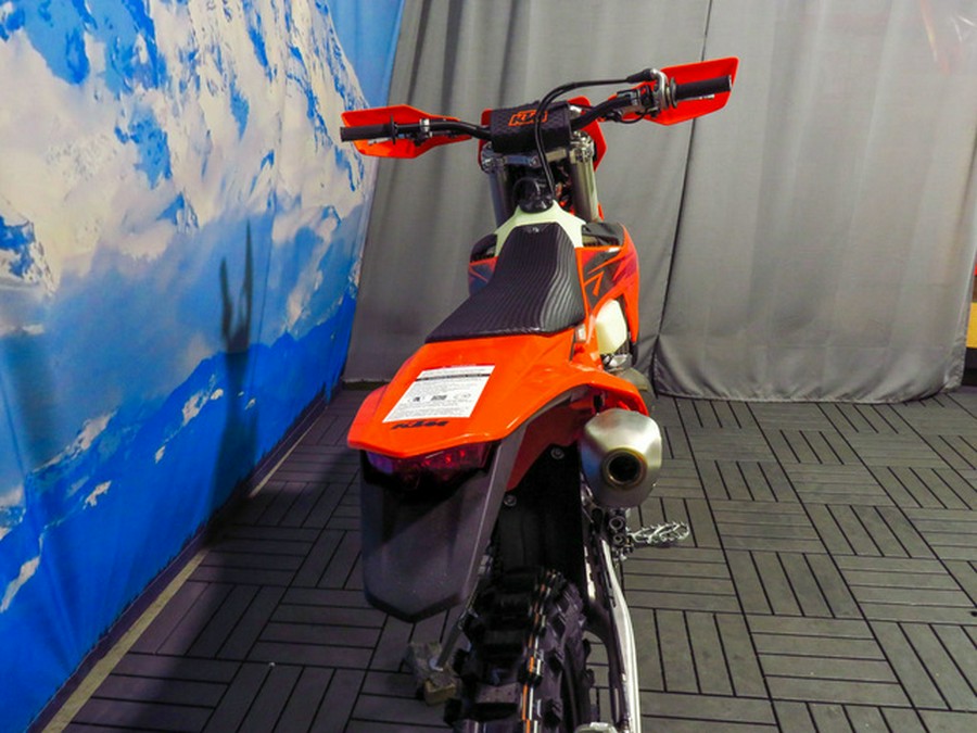 2027 KTM XC 250 W