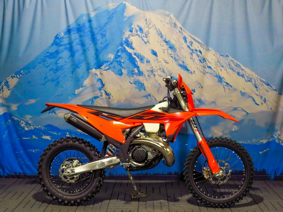 2027 KTM XC 250 W