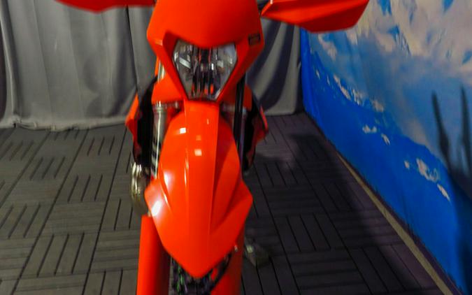 2027 KTM XC 250 W