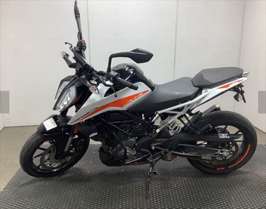 2022 KTM 390 Duke