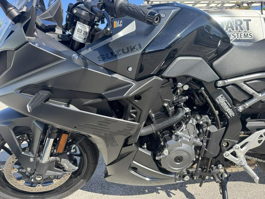 2025 Suzuki GSX-8R