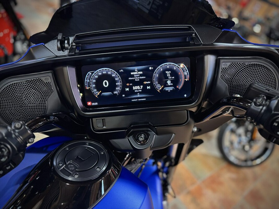 2026 Harley-Davidson® Street Glide® Aurora Blue Denim Black Trim