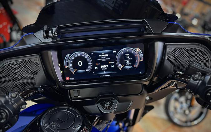 2026 Harley-Davidson® Street Glide® Aurora Blue Denim Black Trim