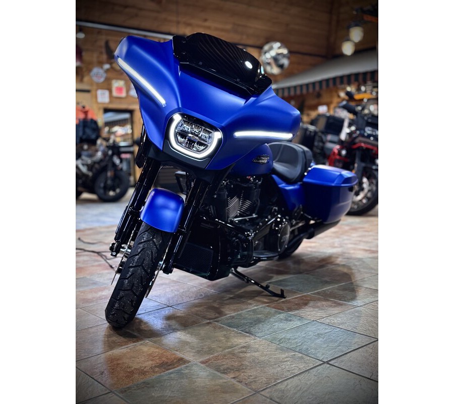 2026 Harley-Davidson® Street Glide® Aurora Blue Denim Black Trim