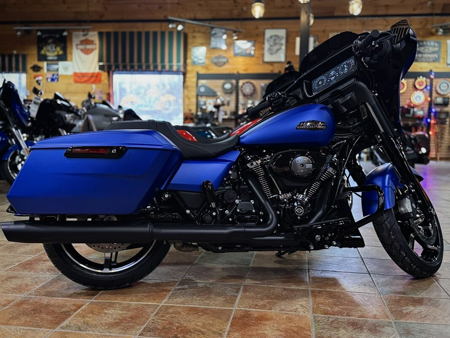 2026 Harley-Davidson® Street Glide® Aurora Blue Denim Black Trim