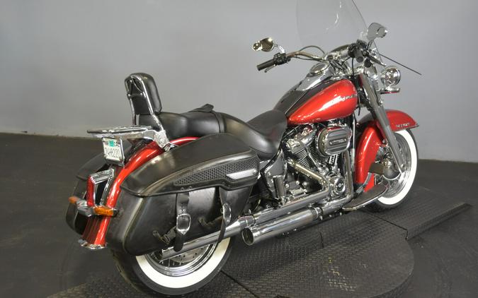 2019 Harley-Davidson Heritage Classic 114 Wicked Red/Twisted Cherry