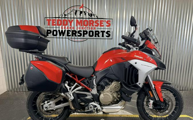 2022 Ducati Multistrada V4 Travel & Radar