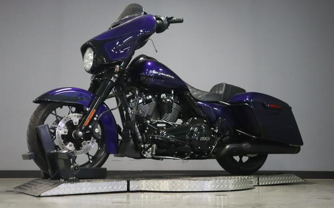 2020 Harley-Davidson Street Glide Special Zephyr Blue/Black Sunglo