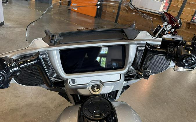 Harley-Davidson® CVO™ Street Glide® 2023
