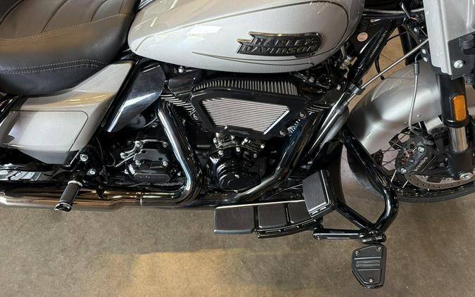 Harley-Davidson® CVO™ Street Glide® 2023