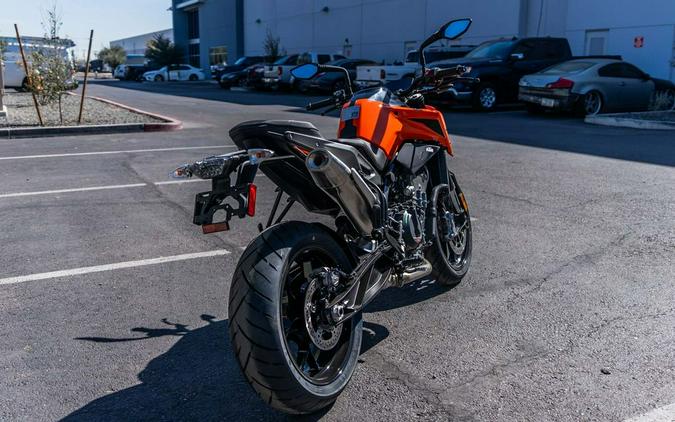 2024 KTM 790 Duke