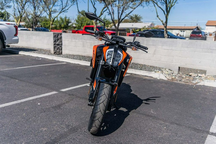 2024 KTM 790 Duke