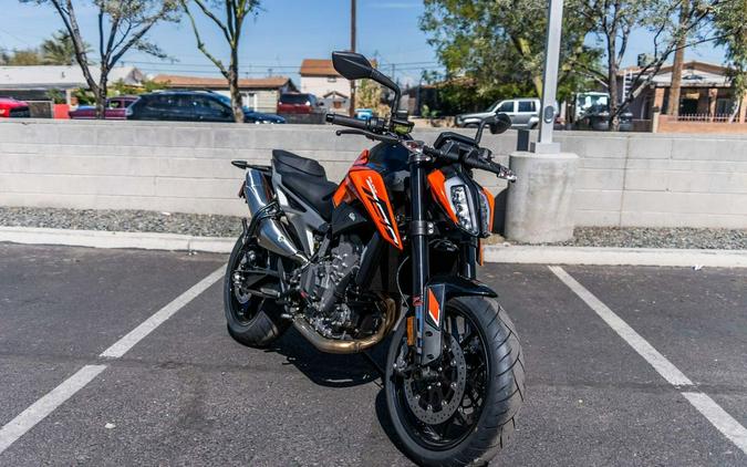 2024 KTM 790 Duke