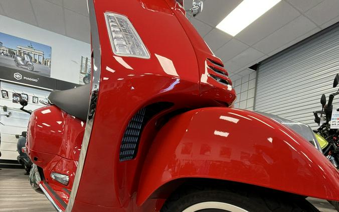 2024 Vespa GTS Super 300