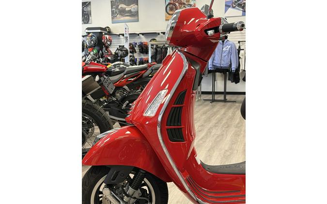 2024 Vespa GTS Super 300