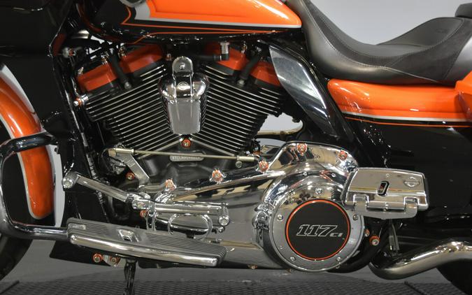 2022 Harley-Davidson CVO Road Glide Wicked Orange Pearl