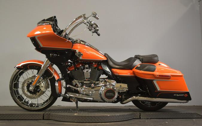 2022 Harley-Davidson CVO Road Glide Wicked Orange Pearl