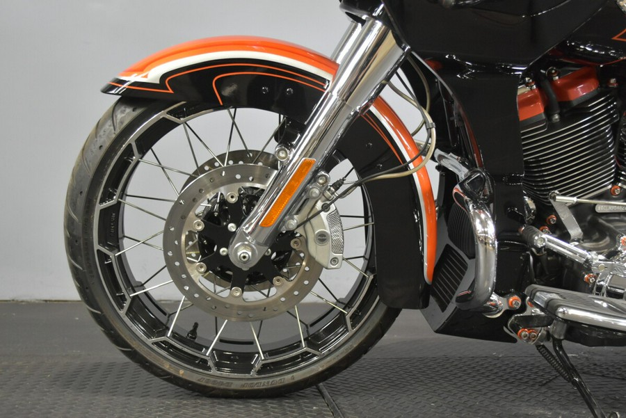 2022 Harley-Davidson CVO Road Glide Wicked Orange Pearl