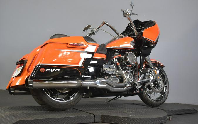 2022 Harley-Davidson CVO Road Glide Wicked Orange Pearl