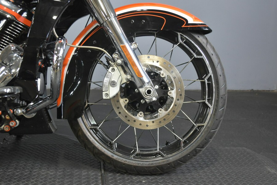 2022 Harley-Davidson CVO Road Glide Wicked Orange Pearl