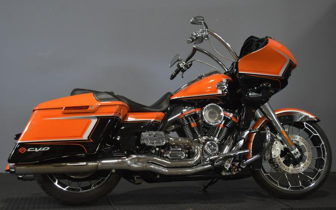 2022 Harley-Davidson CVO Road Glide Wicked Orange Pearl