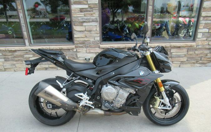 2019 BMW S 1000 R