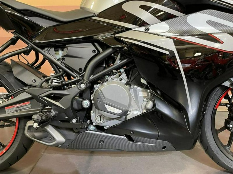 2023 CFMoto 300SS