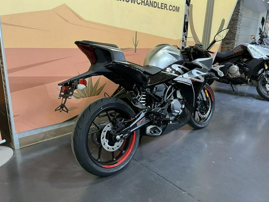 2023 CFMoto 300SS