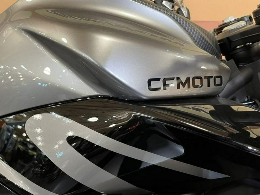 2023 CFMOTO 300SS