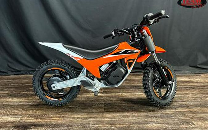 FIRST LOOK! THE ALUMINUM FRAMED 2024 KTM SX-E 2 IS COMING SOON