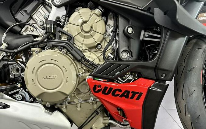 2024 Ducati Streetfighter V4 Red