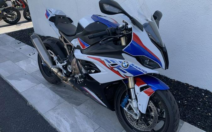 2022 BMW S 1000 RR Light White Racing Blue Racing Red