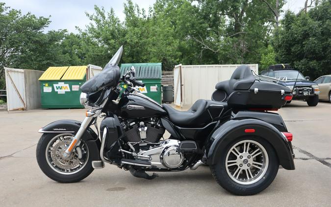 2018 Harley-Davidson Tri Glide Ultra FLHTCUTG