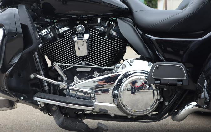 2018 Harley-Davidson Tri Glide Ultra FLHTCUTG
