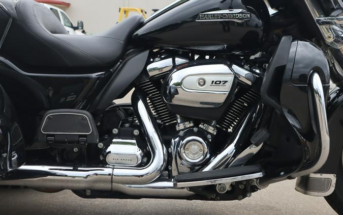2018 Harley-Davidson Tri Glide Ultra FLHTCUTG